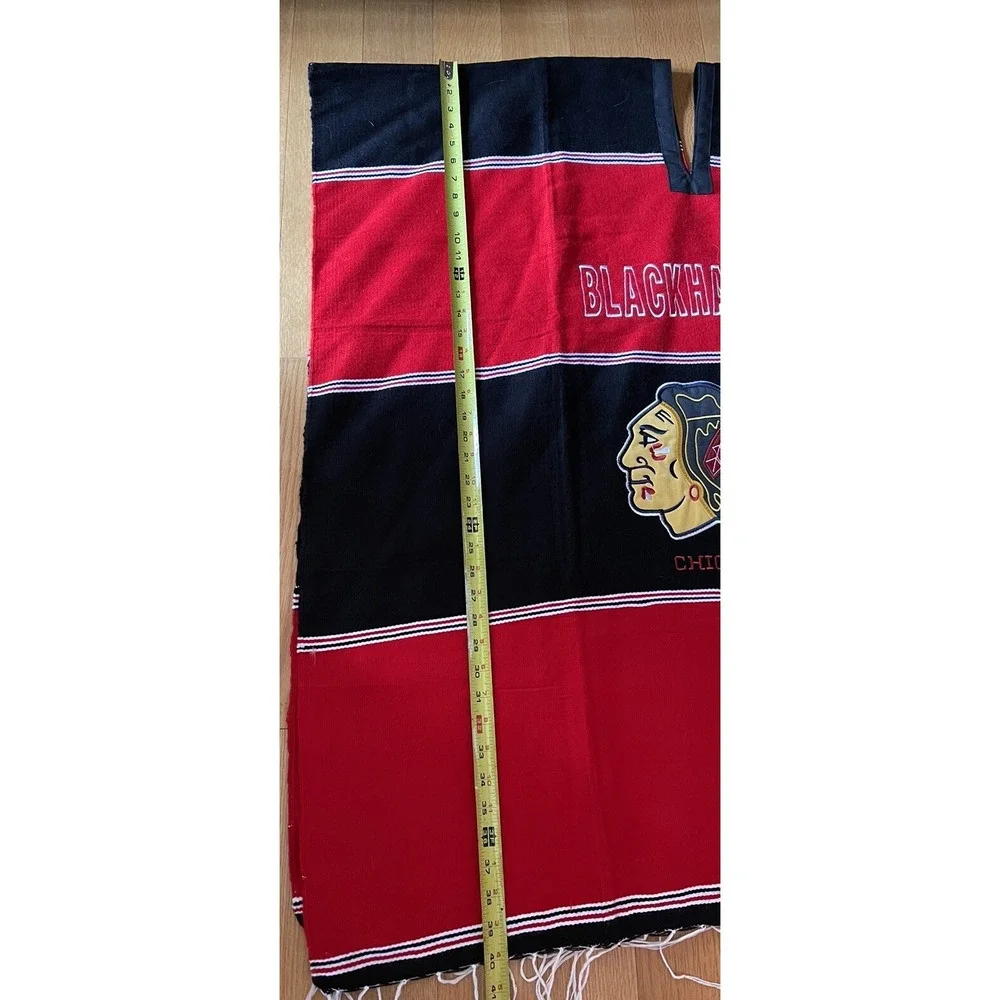 NHL Chicago Blackhawks Hockey Poncho Blanket Sweater EUC
